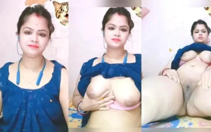 Bengali Bhabhi Show Her Boobs And Pussy