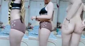 School Teacher Show Her Boobs