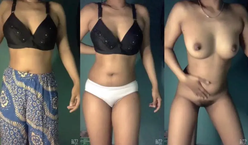 Sexy Body Girl Remove Her Clothes And Show Body