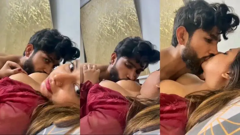 Horny bhabhi boobs pressing and kissing in OYO with lover