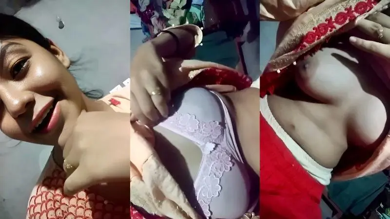 Village desi girl showing her sexy boobs
