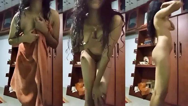 Bihari sexy girl record her after bath nude video