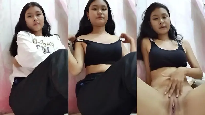 Horny young office gf fingering her hairy pussy